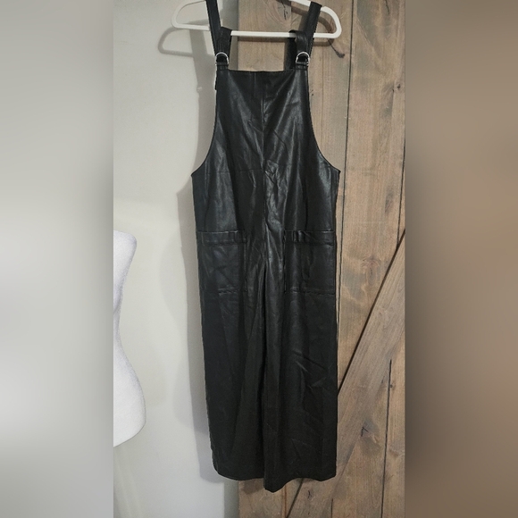 ZARA Jackie Jumpsuit Faux Leather In Black. Size Small - Picture 16 of 16